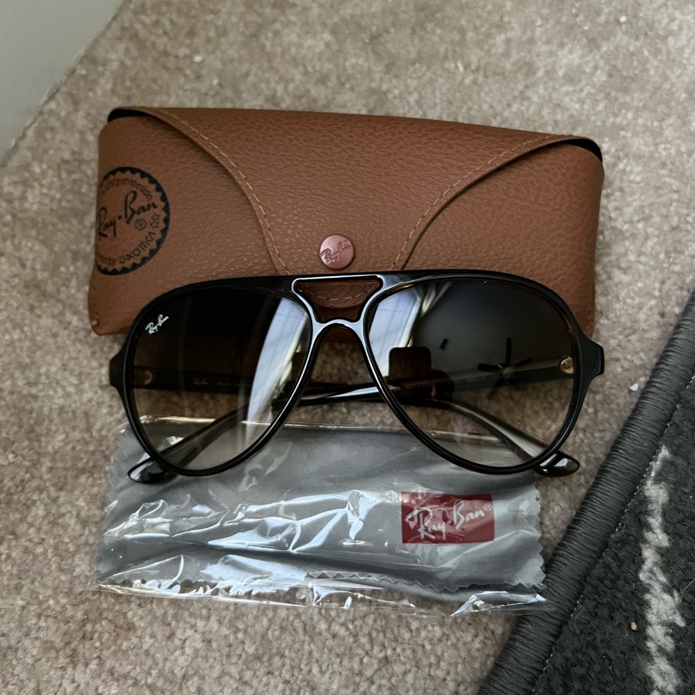 Raybans Cats 5000